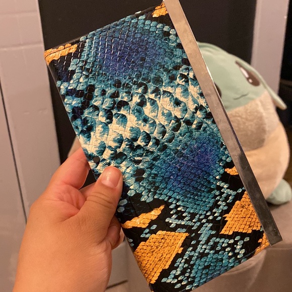 Snakeskin colored wallet - Picture 8 of 9
